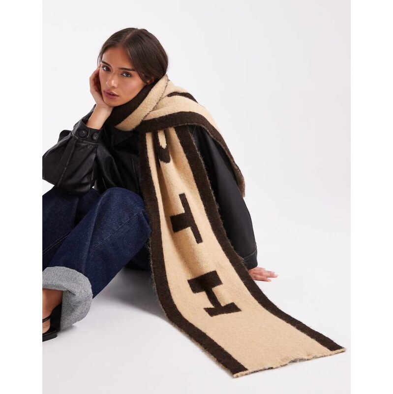 4th & Reckless wool feel contrast logo oversized scarf in camel and 109127775