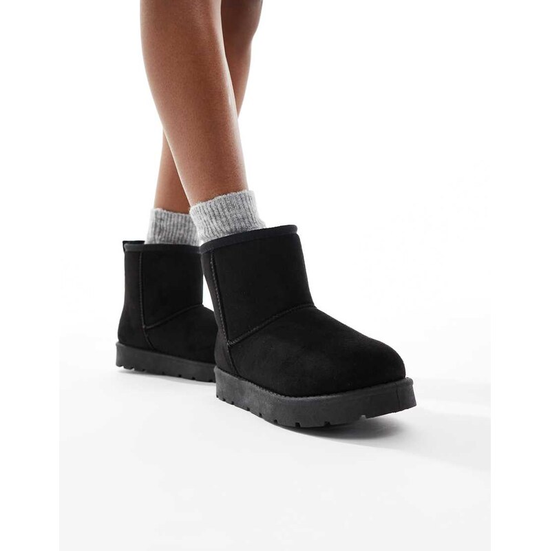 SEQWL cosy ankle boots in black