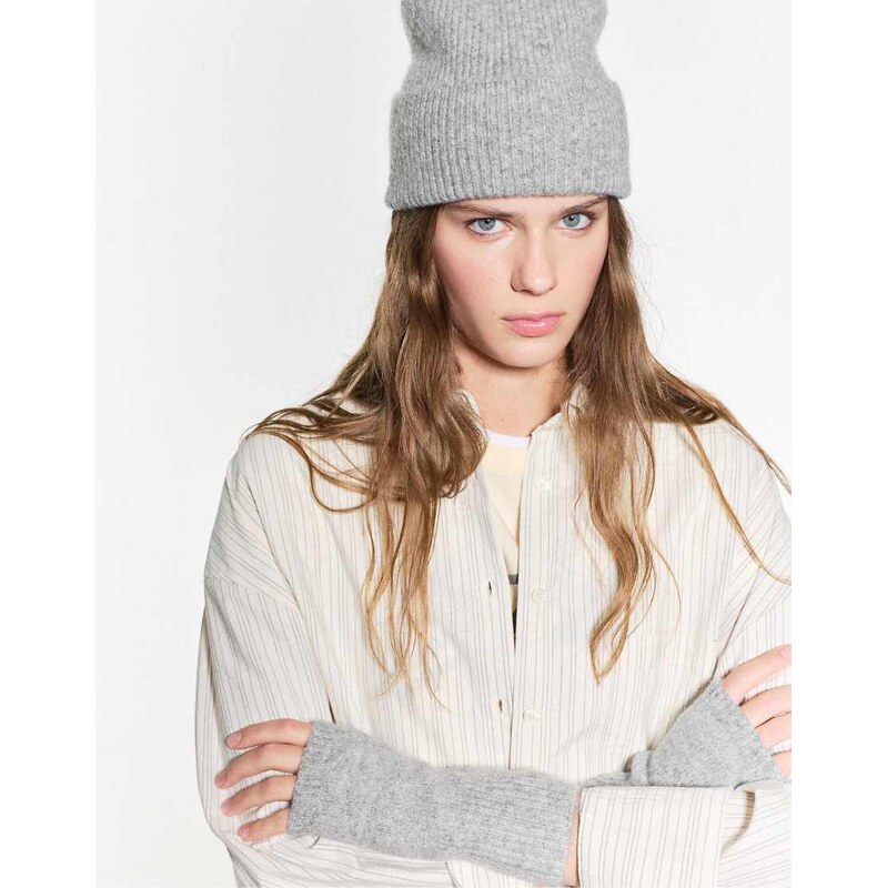 Pull&Bear Knit beanie in pale grey