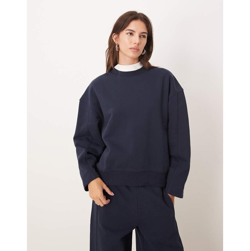 ASOS DESIGN premium 500gsm cocoon sleeve sweatshirt in navy 109173095