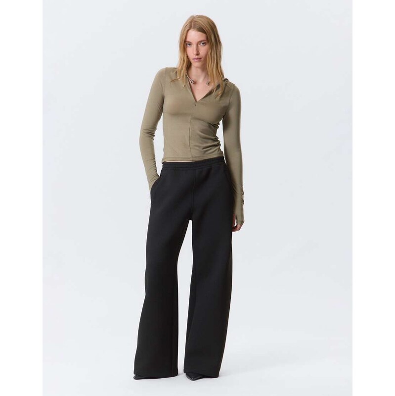 Weekday wide leg sweatpants in black in scuba-style fabric 113401965