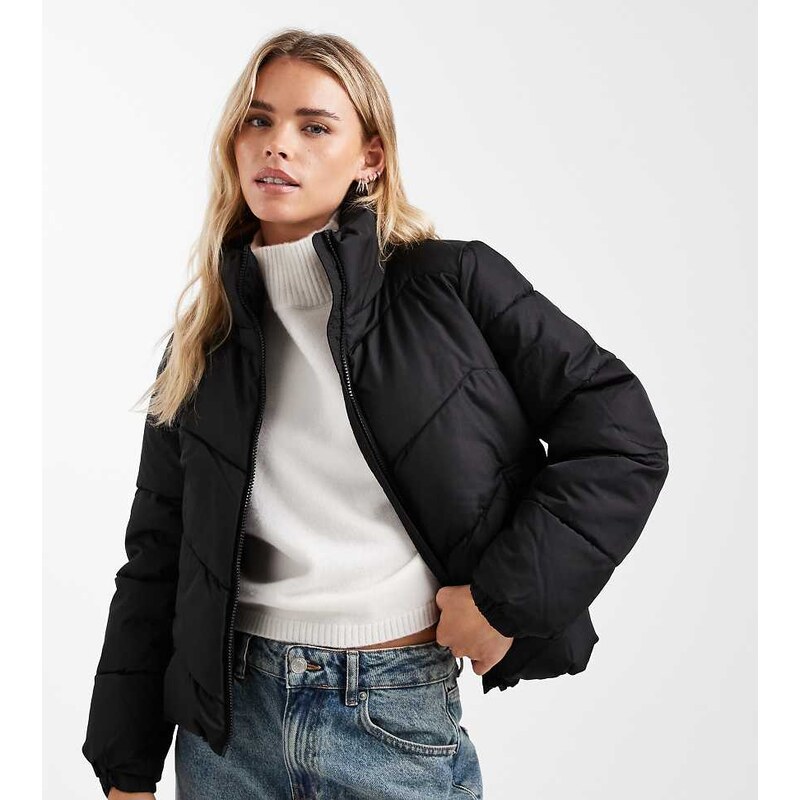 Vero Moda Petite puffer jacket in black 109187159