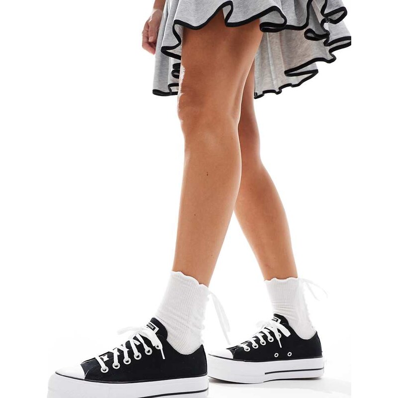 Converse Chuck Taylor All Star Lift Ox Wide Fit platform trainers in 100078790