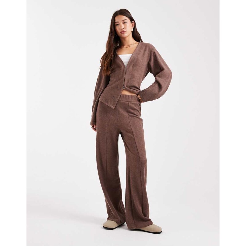 New Look co-ord front seam trouser in brown 109187333