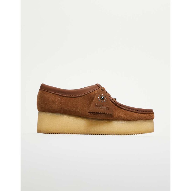 Clarks Originals Wallacraft Bee shoe in brown suede