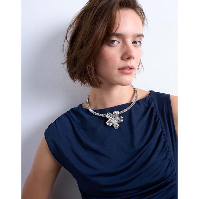 Topshop Maeve floral diamante necklace in silver 109240558