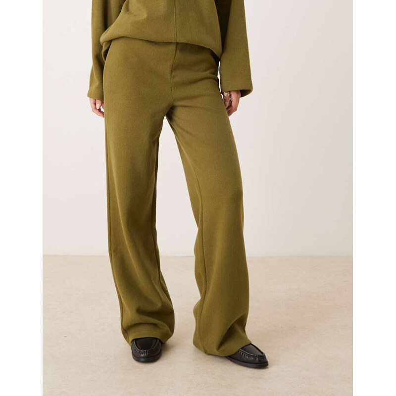 ASOS DESIGN Supersoft co-ord wide leg jogger in khaki-Green