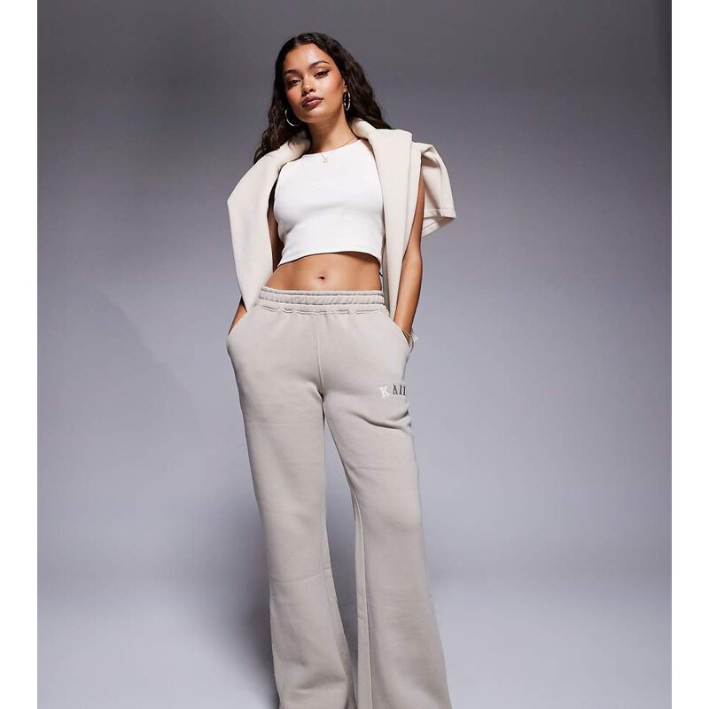 Kaiia Petite cotton blend wide leg joggers in stone-Neutral 115549291