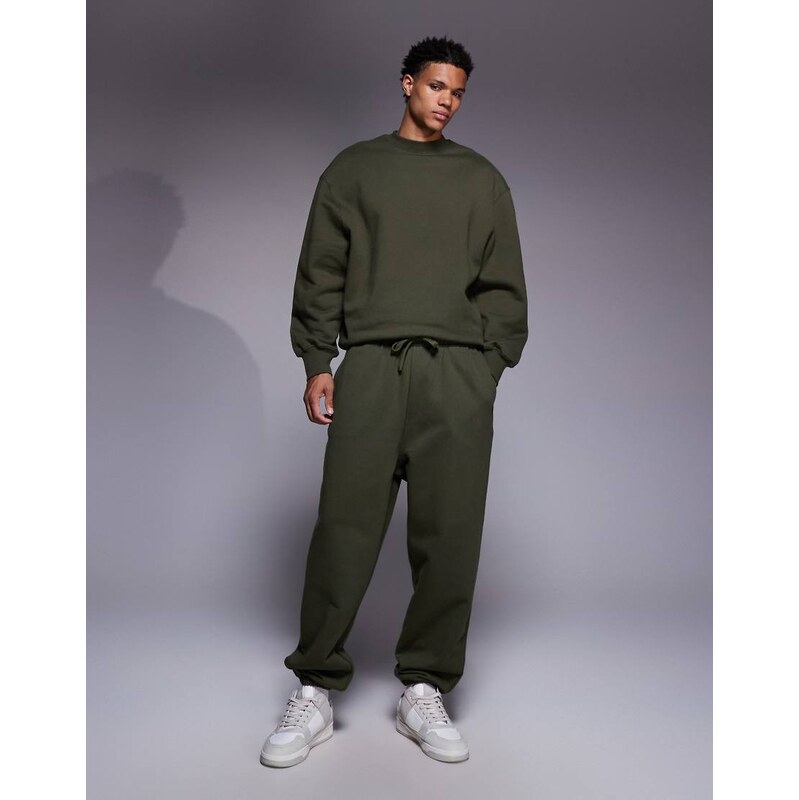 ASOS DESIGN premium heavyweight oversized jogger in 400 gsm khaki-Green