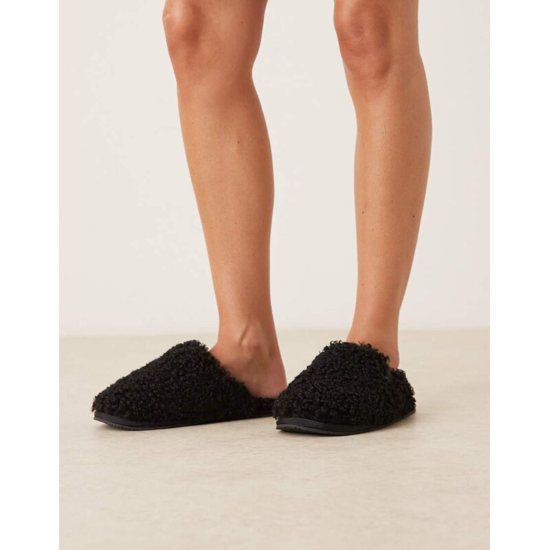 Calvin Klein teddy fur slippers in black 109332968
