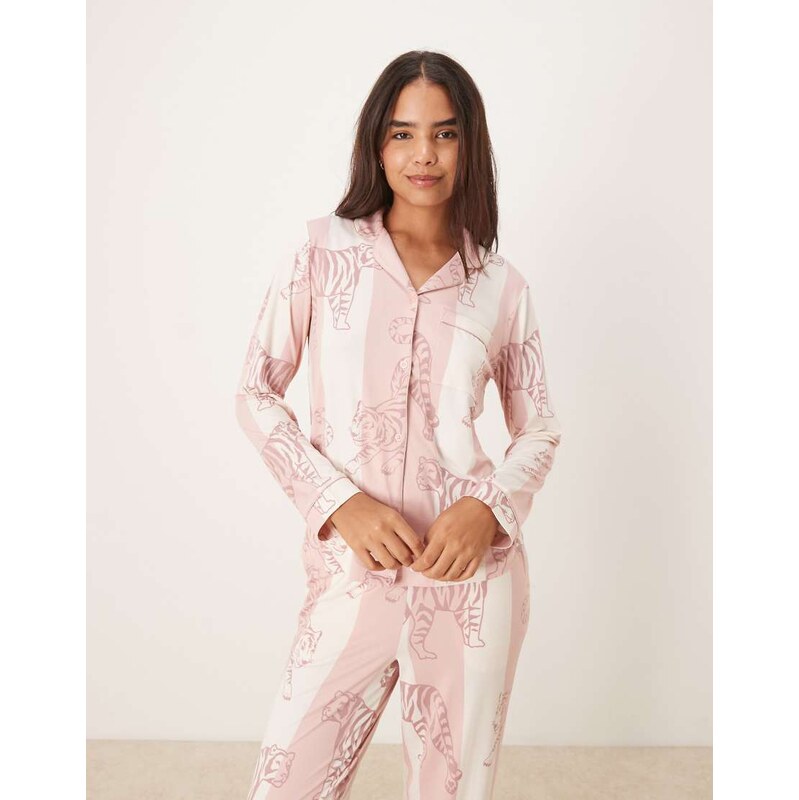 Chelsea Peers poly long sleeve revere pyjama set in leopard stripe 112879407