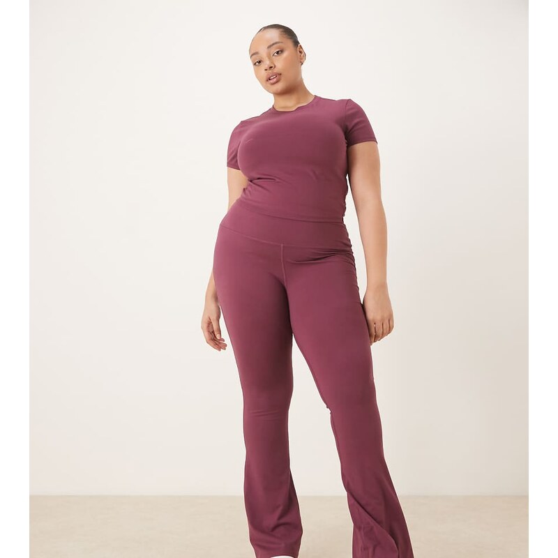 4505 Curve Icon soft touch high waist slim kick yoga legging in