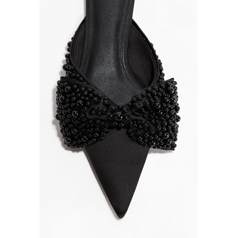 H&M - Zdobené pantoflíčky - černá 109352909