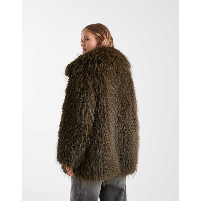 ASOS DESIGN faux fur coat in olive-Green