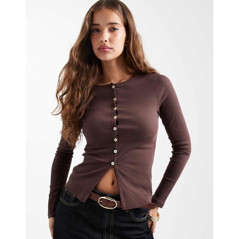 New Look button through long sleeve top in brown 115667234