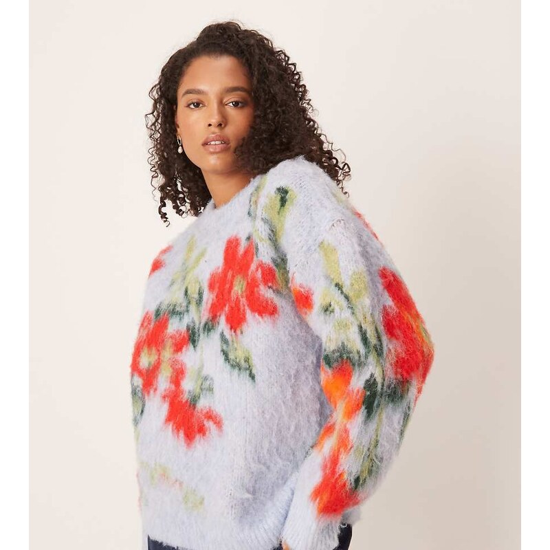 ASOS Curve ASOS DESIGN Curve blurred floral relaxed jumper in blue 109364887