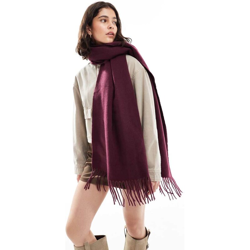 ASOS DESIGN woven supersoft scarf with tassels in burgundy-Red