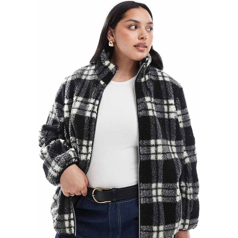 New Look Plus New Look Curve check borg jacket in black 109653151