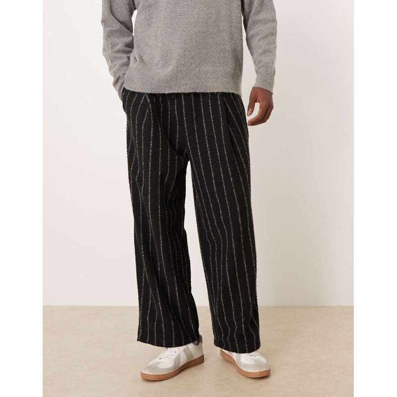 ASOS DESIGN loose joggers with stripe in black - BLACK
