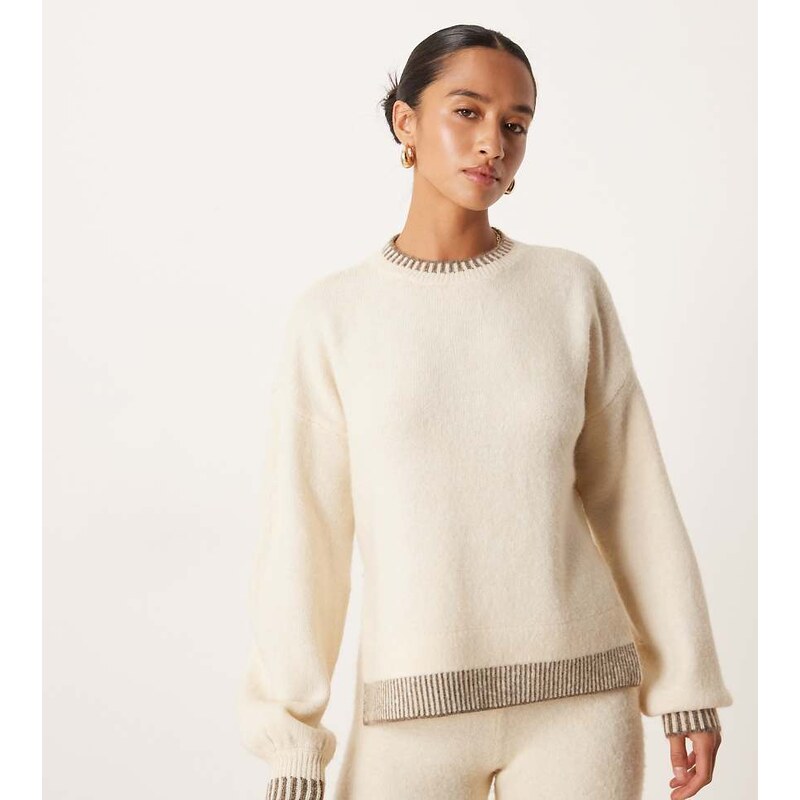 Vila Petite contrast trim knitted jumper co-ord in birch-White 109436504