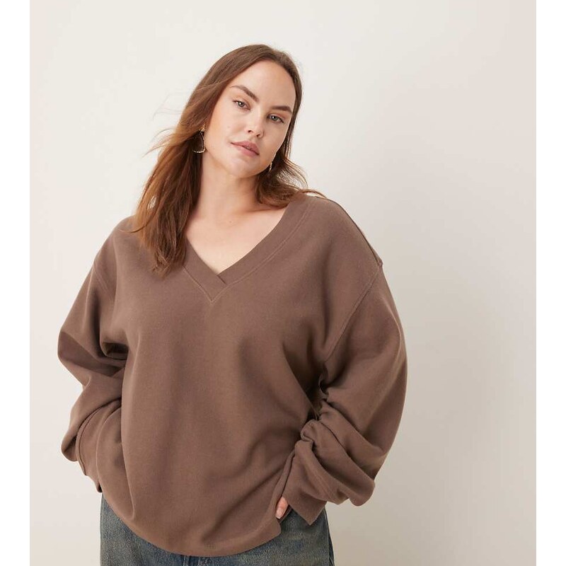 ASOS Curve ASOS DESIGN Curve Supersoft ruched sleeve v neck