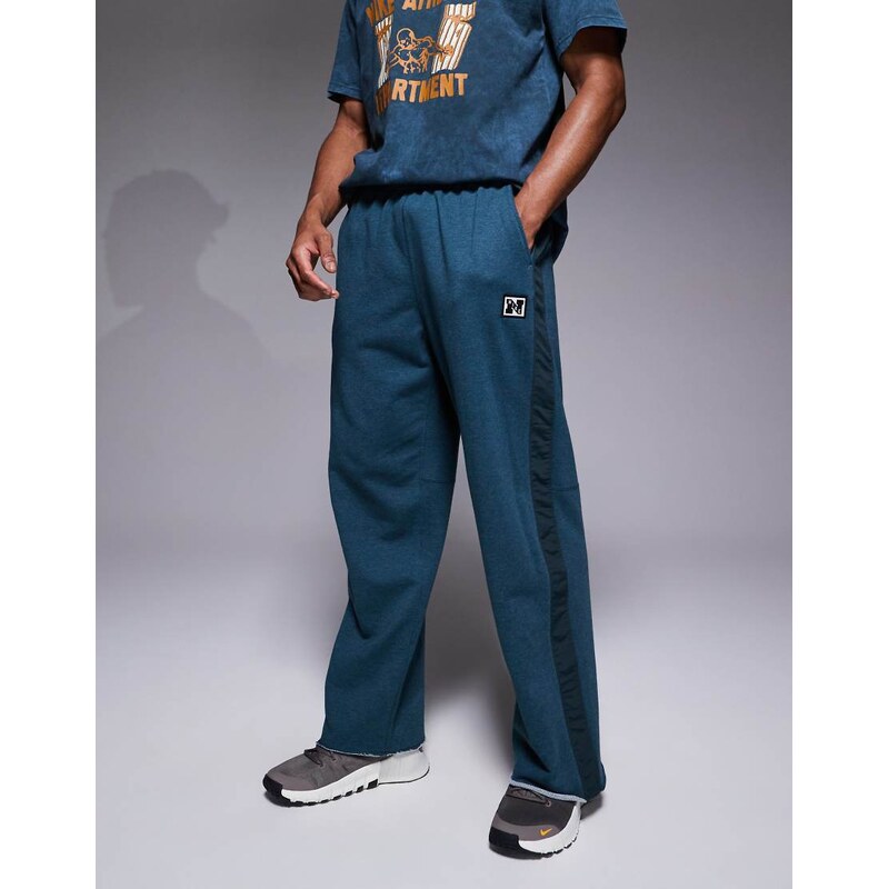 Nike Training Heritage Dri-FIT joggers in blue-Green