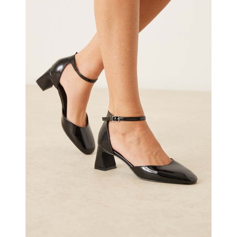 Glamorous mary janes in black patent 109781183