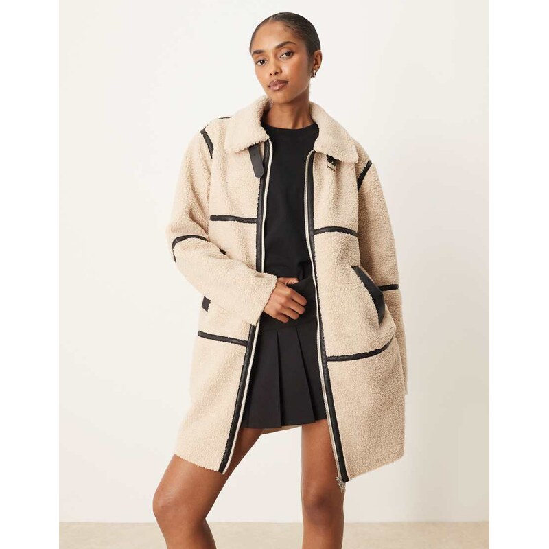 JDY borg contrast piping coat in cream-White