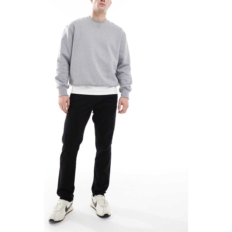 New Look slim fit chinos in black