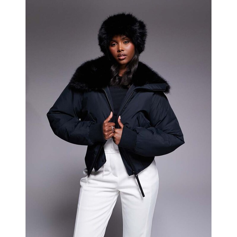 ASOS 4505 Ski & Snow ASOS 4505 Ski cropped bomber with faux fur collar 109564340