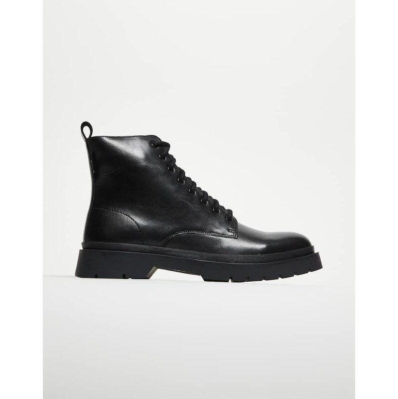 Walk London Callum lace up boot in black leather