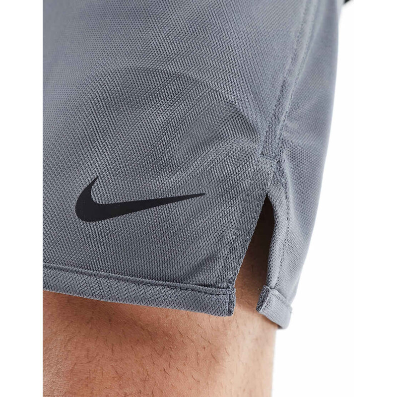 Nike Training Totality Dri-FIT knitted 7 inch shorts in grey