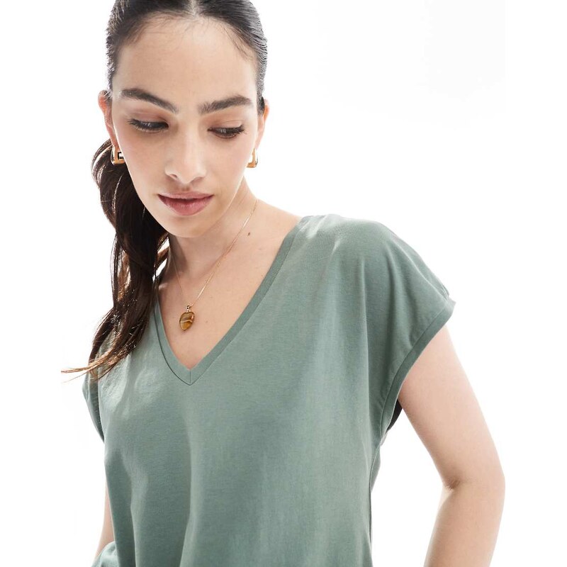 Vero Moda relaxed oversized v neck t-shirt in khaki-Green