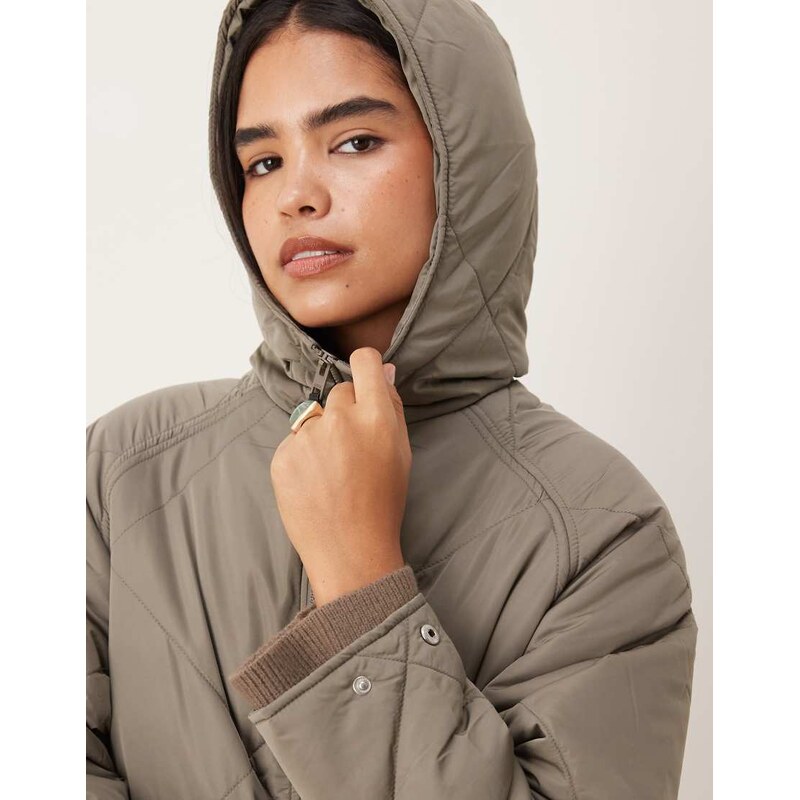 JJXX Sienna quilted hooded jacket in beige-Green