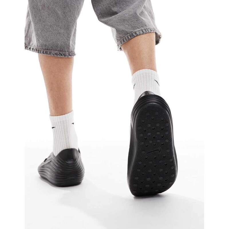 Nike Reactx sliders in black