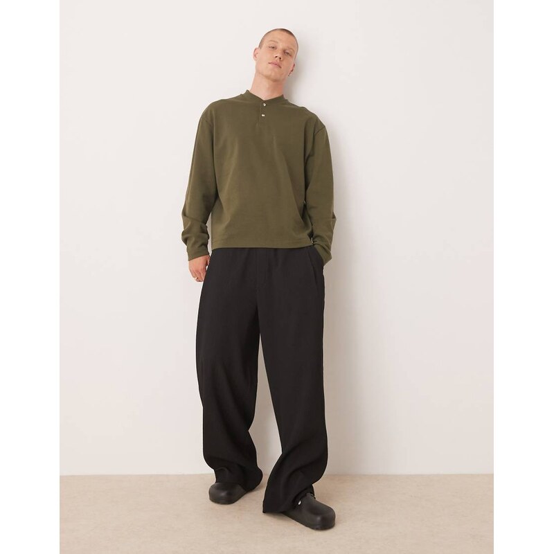 ASOS DESIGN relaxed sweatshirt with button-up collar in khaki-Green