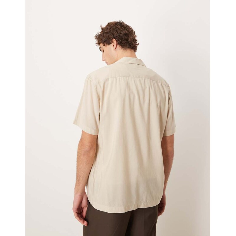Selected regular fit short sleeved printed shirt in beige-Neutral