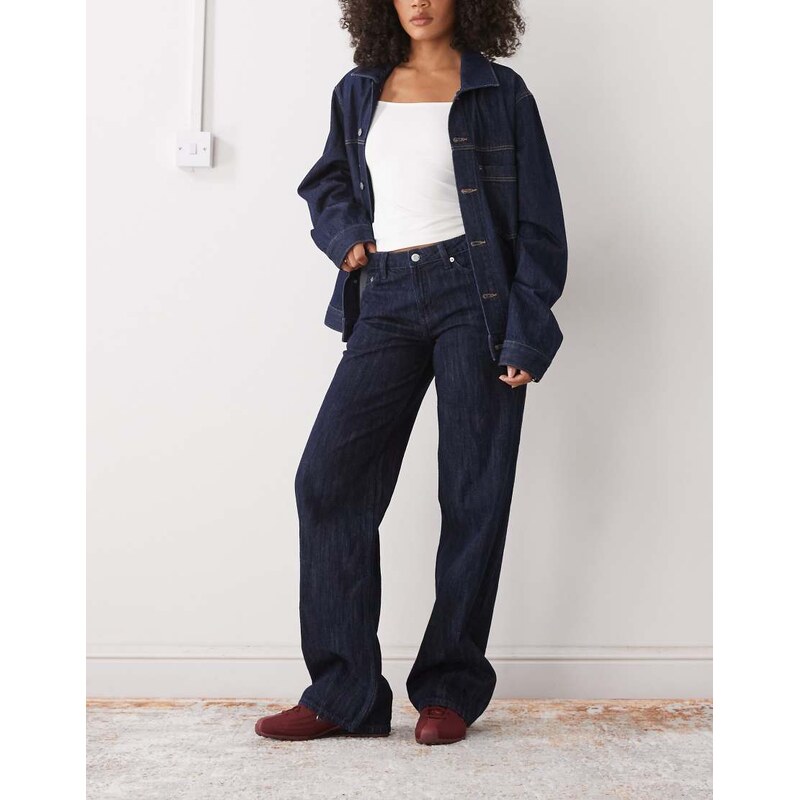 Weekday Ample low waist baggy fit jeans in dark blue slub wash-Black 109503184