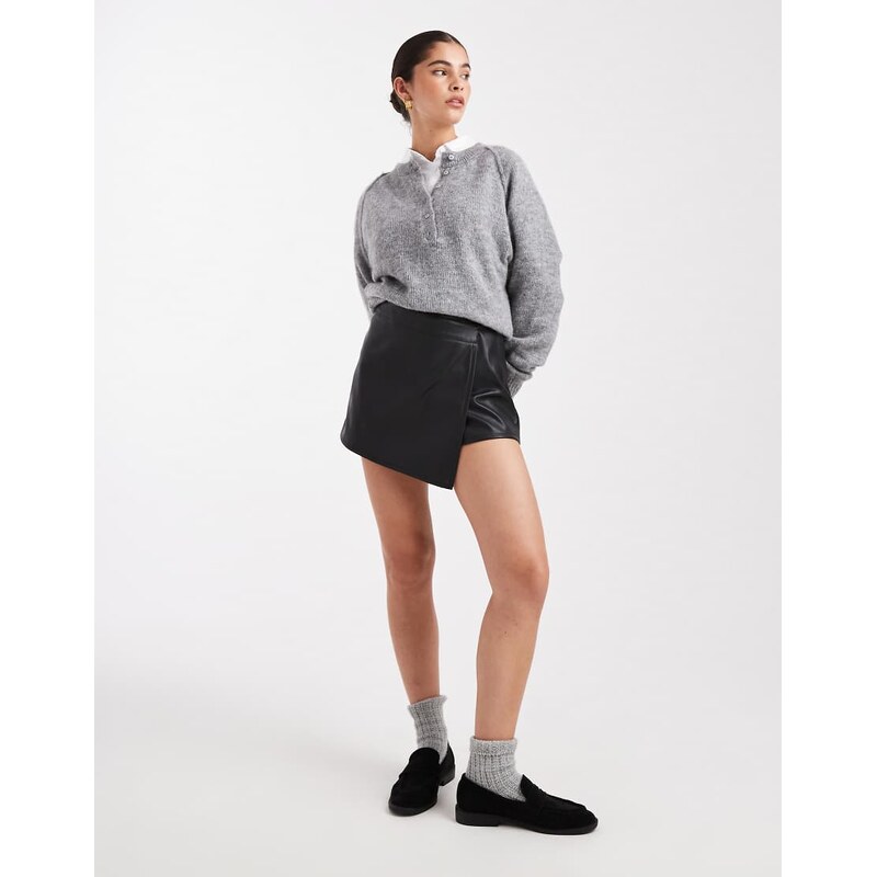Miss Selfridge faux leather skort in black 115513001
