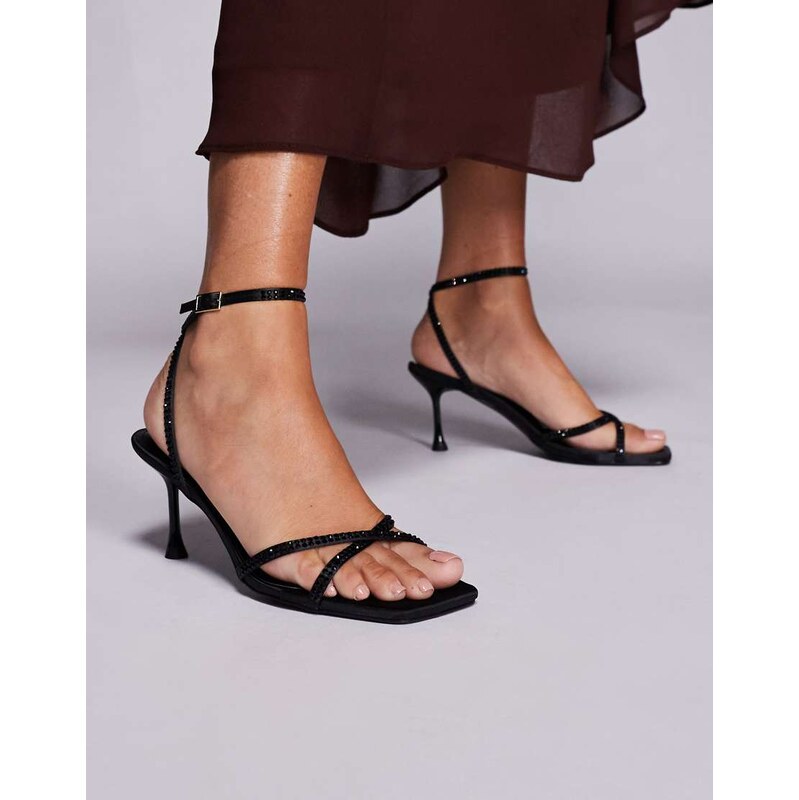 SIMMI Shoes Simmi London Eleonoora kitten heel sandals in black 112562083