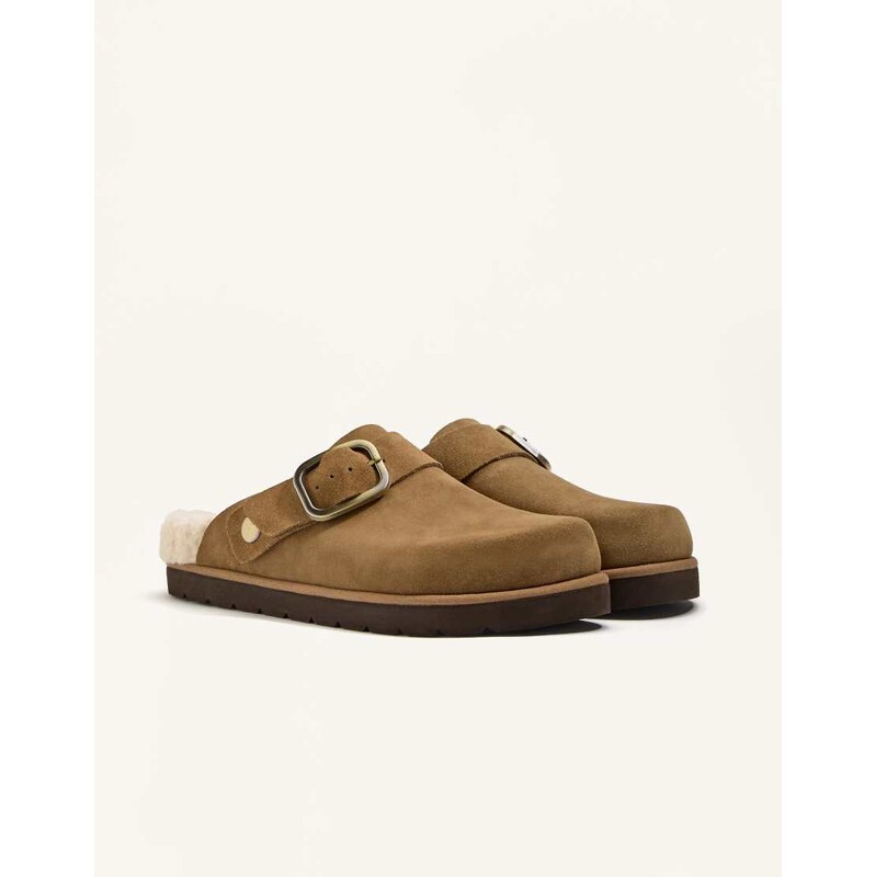 OYSHO Buckled split-leather faux shearling clogs in toasted
