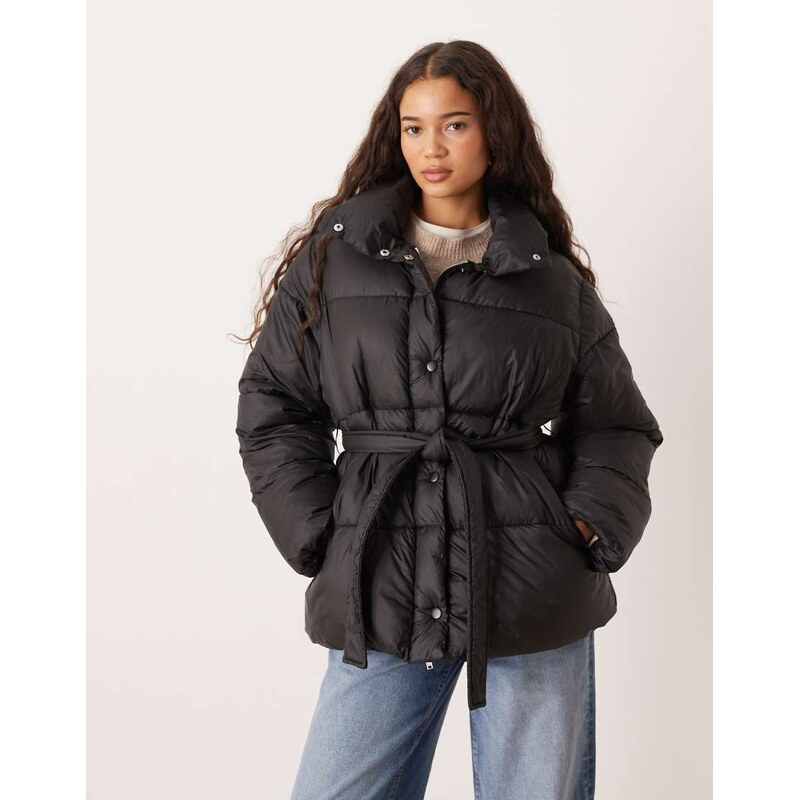 Gina Tricot belted puffer jacket in black 109597098