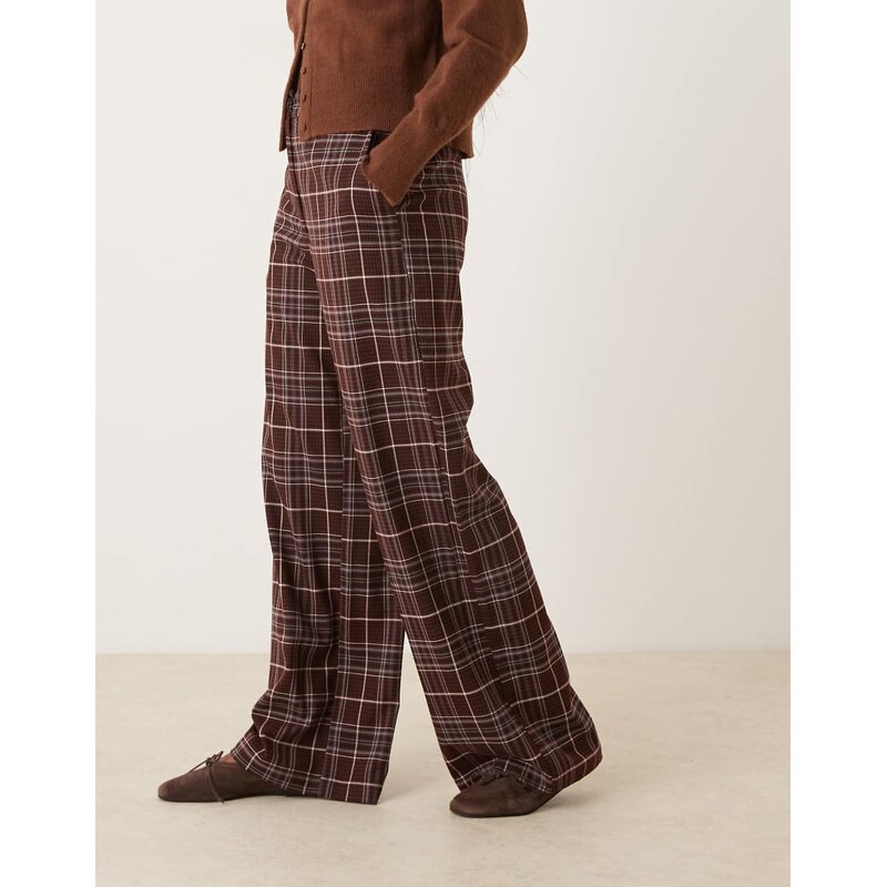ASOS DESIGN tailored relaxed straight leg trousers in burgundy