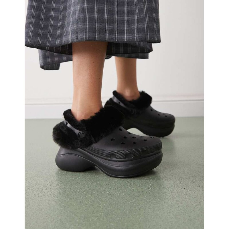 Crocs bae fur lined clog in black 109635331