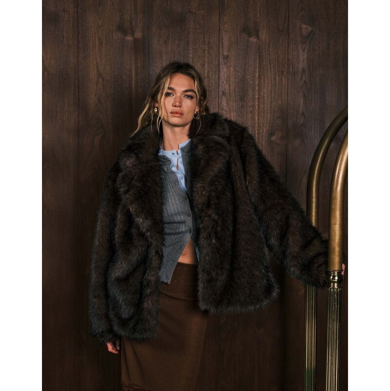 Monki oversized short faux fur coat with collar detail in dark 109646272
