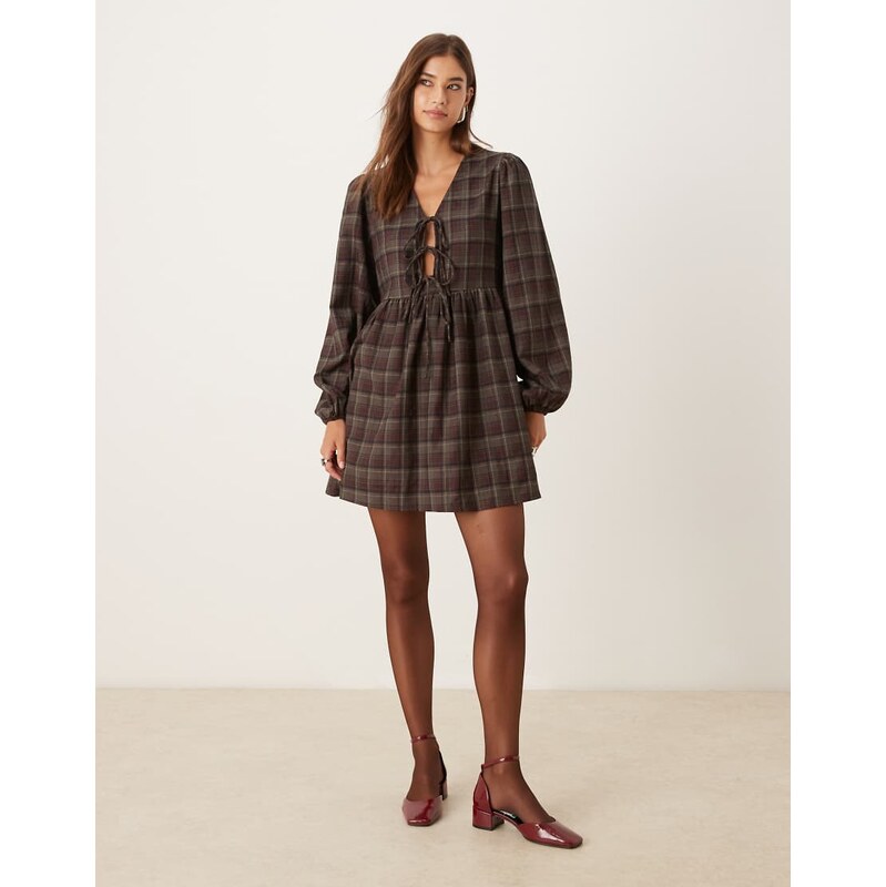 Glamorous v neck tie front long sleeve mini smock dress in