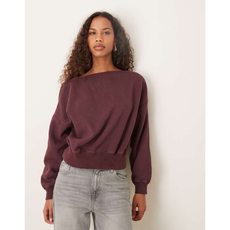 Abercrombie & Fitch slash neck sweatshirt in burgundy-Red