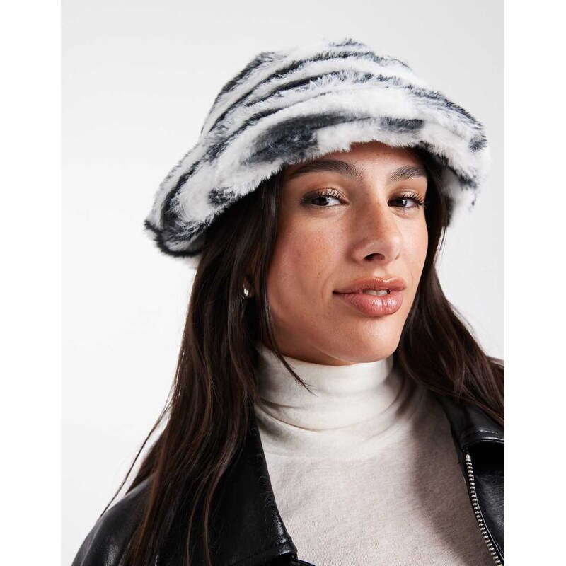 Pieces faux fur bucket hat in zebra print-Multi 112564290
