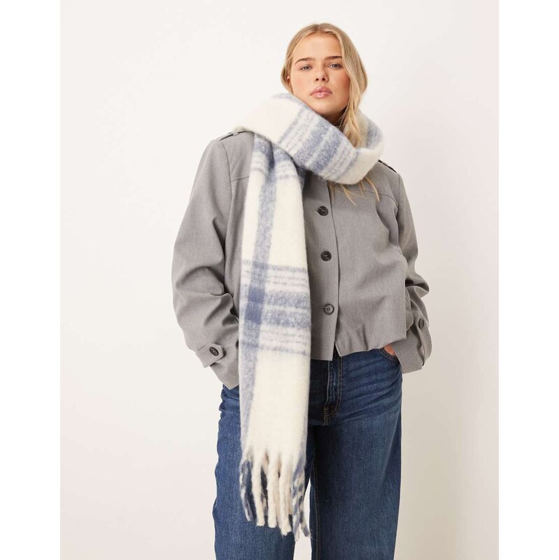 Vila super soft tassel scarf in navy and cream check