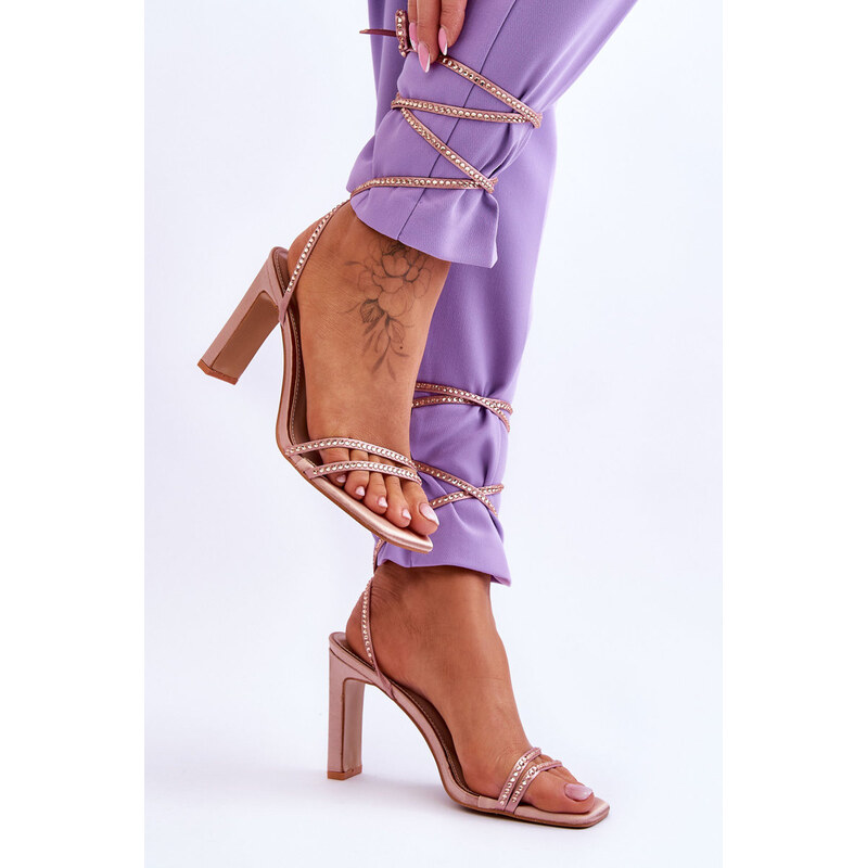 Boto Elegantní vázané sandály s kamínky Nude Nessy 109796990
